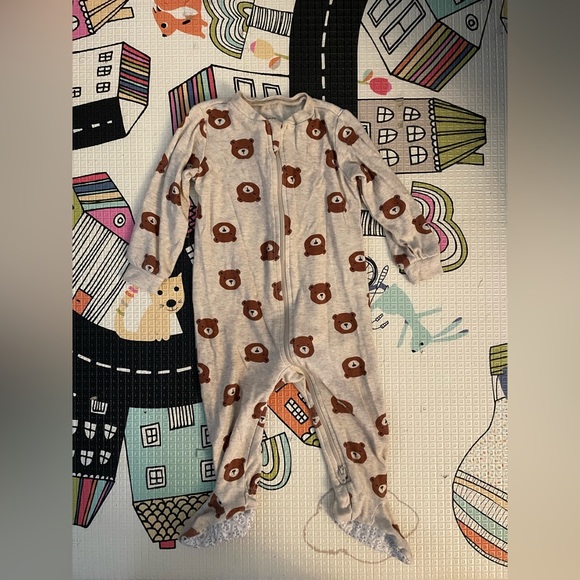 2 unisex gently used sleepers - Picture 5 of 6